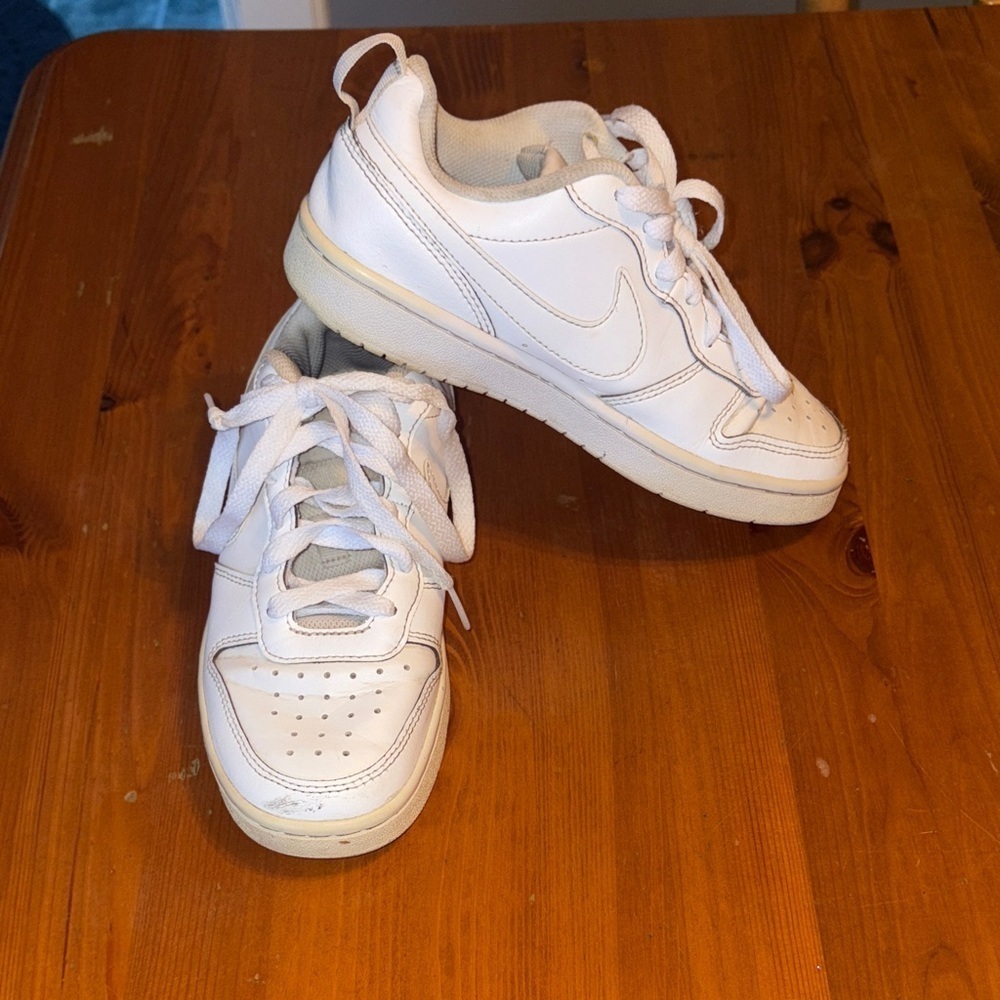 Nike Kids Classic White court low top sneakers